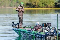 Abu Garcia Adrian Avenas Villain 2.0 / Revo AL-F LH Chatterbait Casting Combo -Fishing Equipment Discount Store adrian avenas abu garcia vc70 6 revoal f l chatterbait casting combo 10725.1651242885